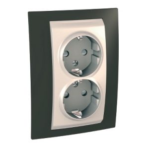 SE Unica Plus  2 kompletne utičnice  2P+E  britanski stand. 4 m  krem/kakao