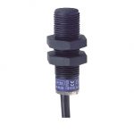 SE Induktivni senzor XS4 M12  D33mm  PPS  Sn4mm  12..24VDC  kabl 2m