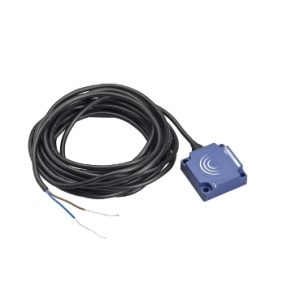 SE Induktivni senzor XS7 40x40x15  PBT  Sn15mm  12..24VDC  kabl 2m