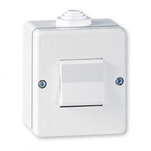 Sklopka ukrsna 10A 250V~ plastična IP55